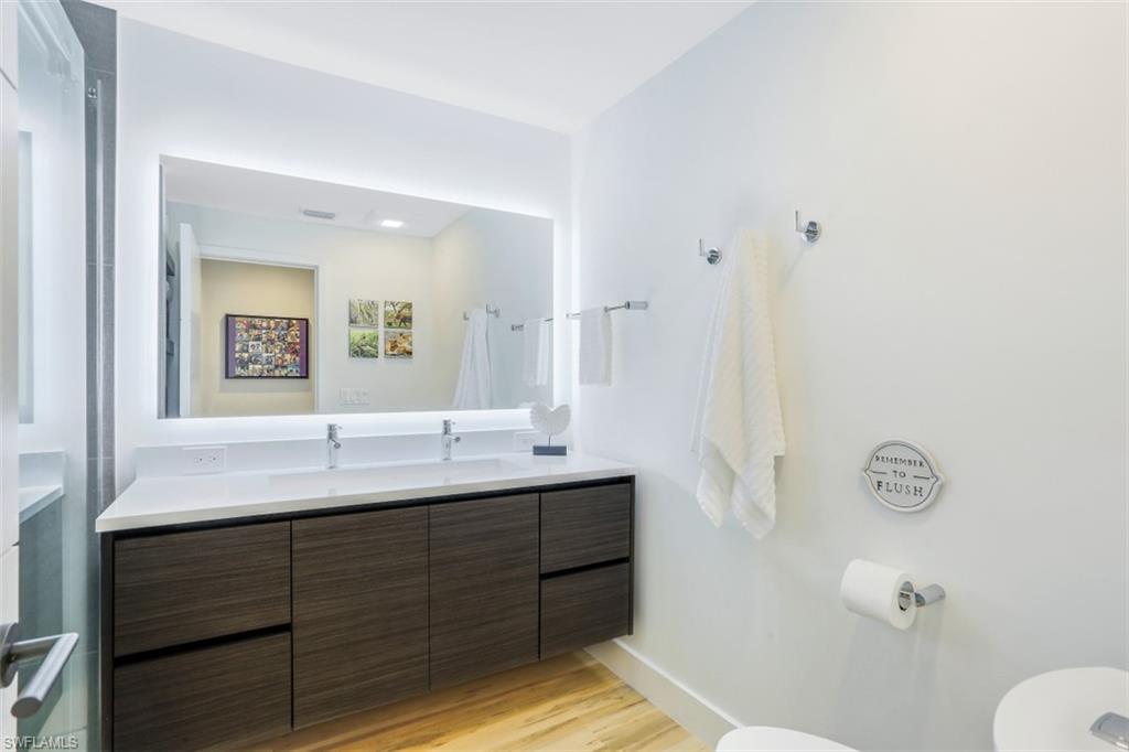 PARK SHORE - Residential