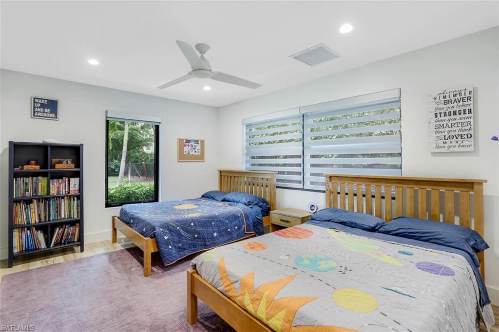 PARK SHORE - Residential