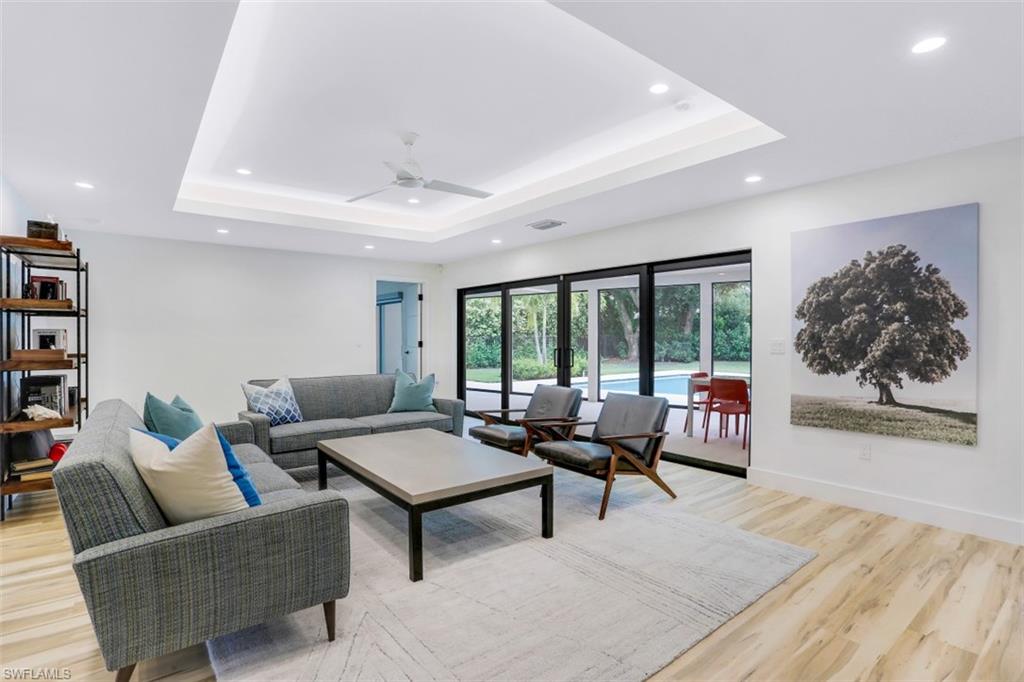 PARK SHORE - Residential