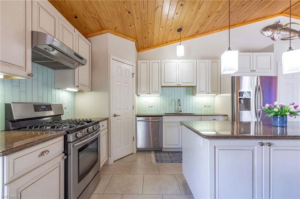 PINE ISLAND - Residential