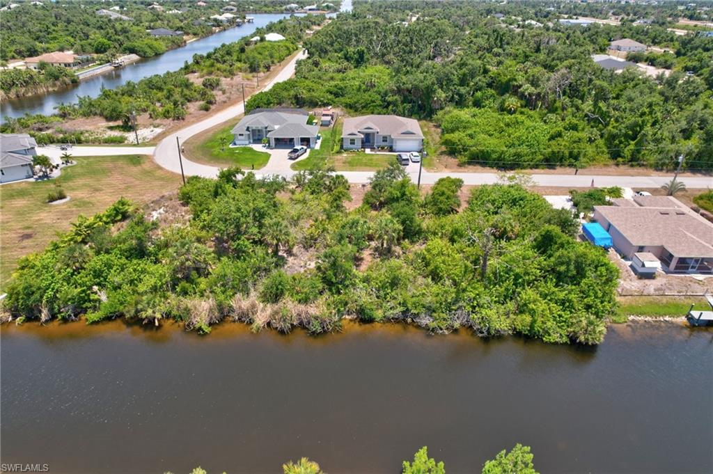 PORT CHARLOTTE - Land