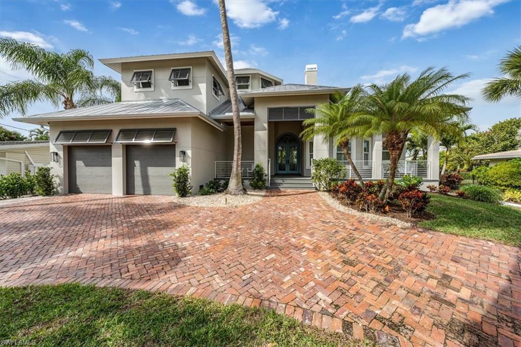 ROYAL HARBOR - Residential