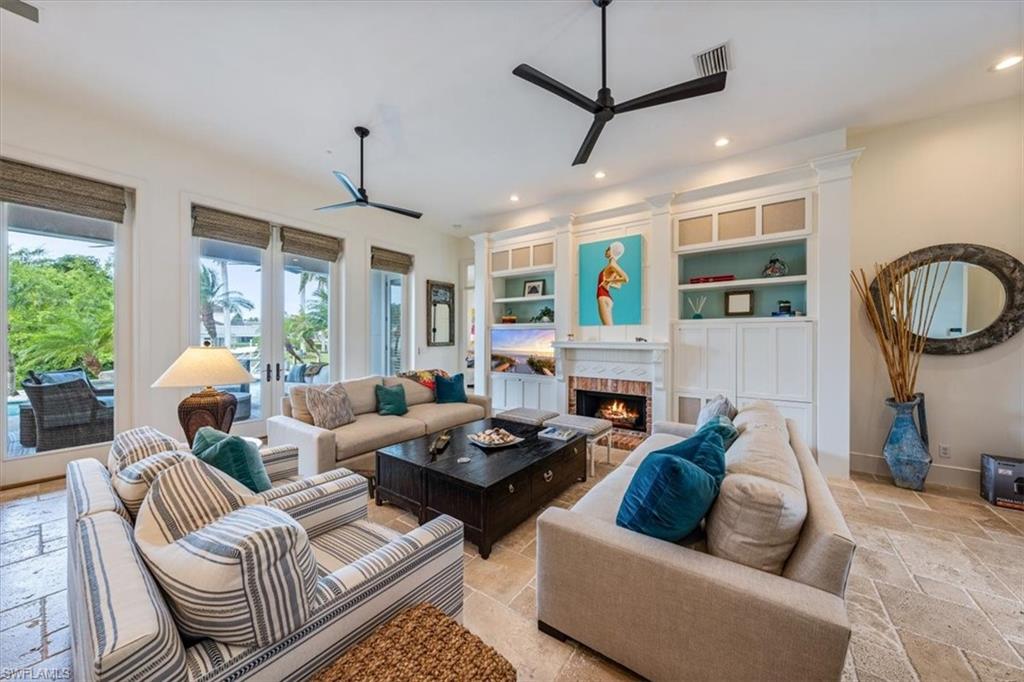 ROYAL HARBOR - Residential