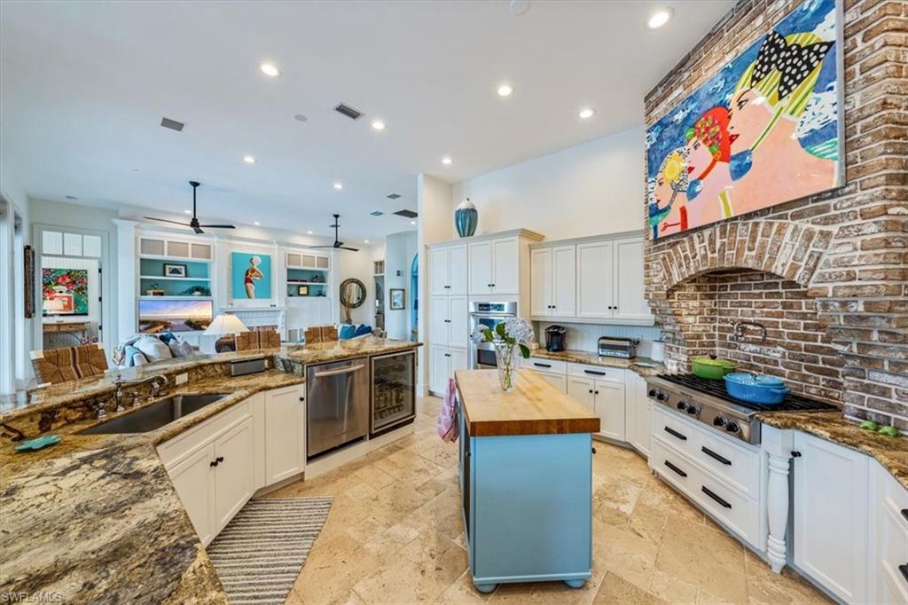 ROYAL HARBOR - Residential