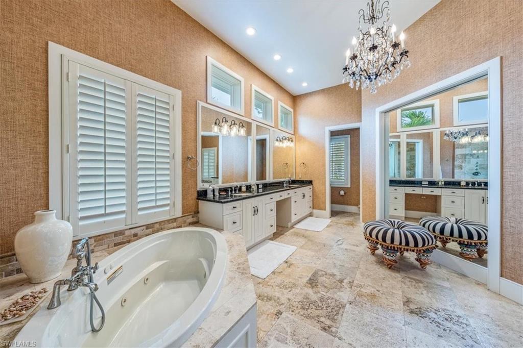 ROYAL HARBOR - Residential