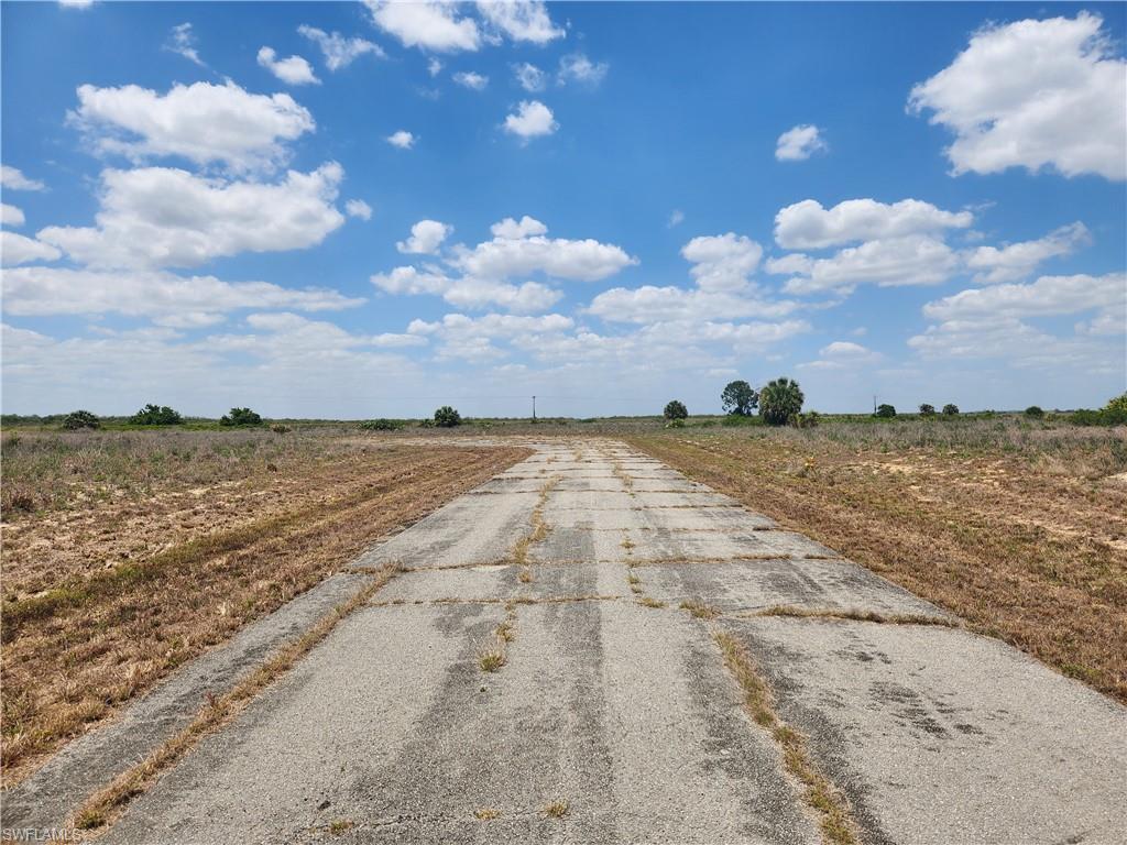 BANYAN VILLAGE - Land