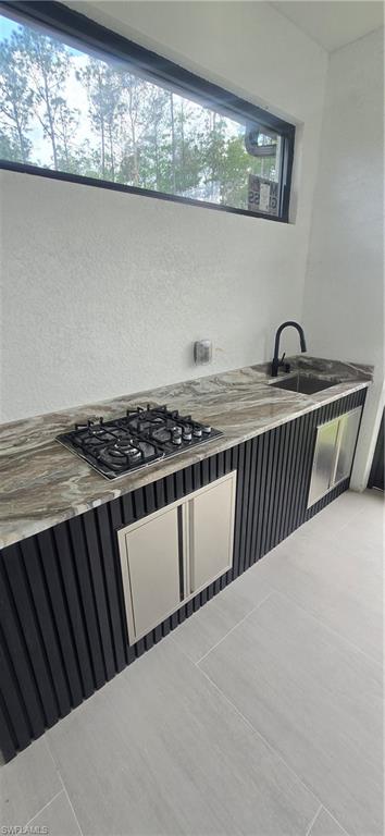 951 PLAZA - Residential