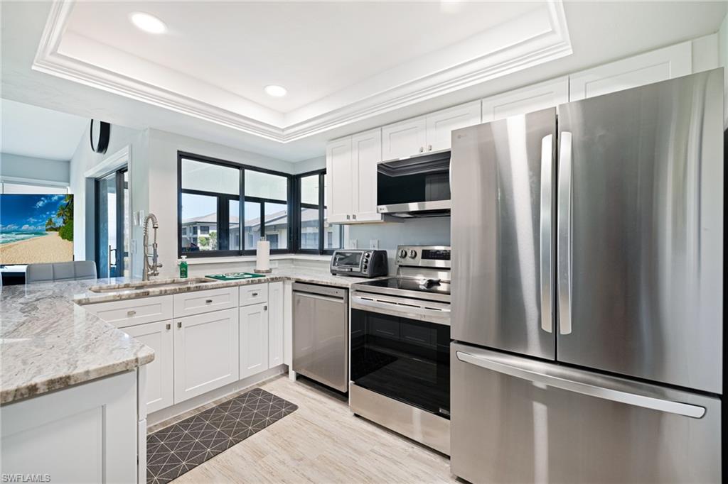 OAKMONT VILLAGE - Residential