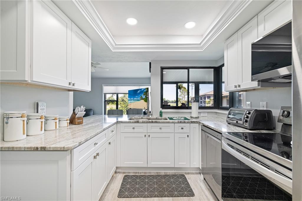 OAKMONT VILLAGE - Residential