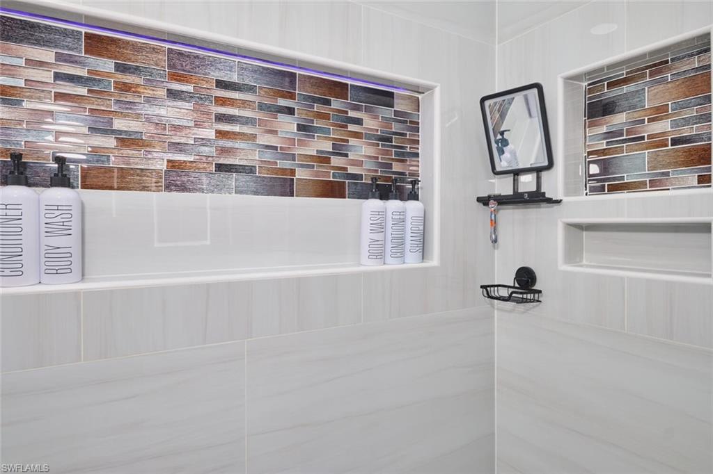 PUNTA GORDA - Residential