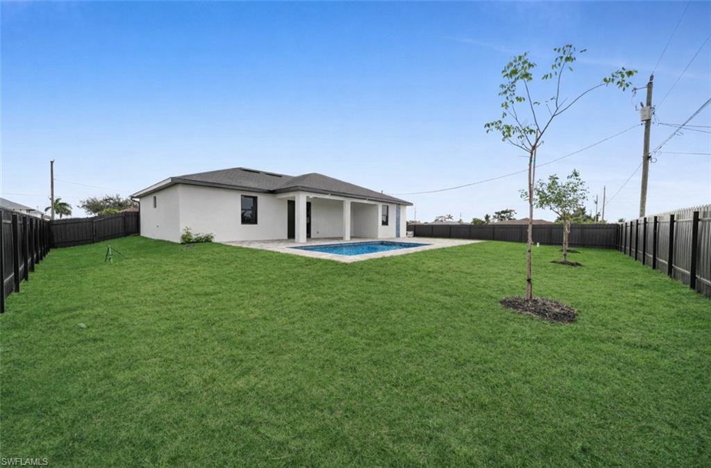 CAPE CORAL - Residential