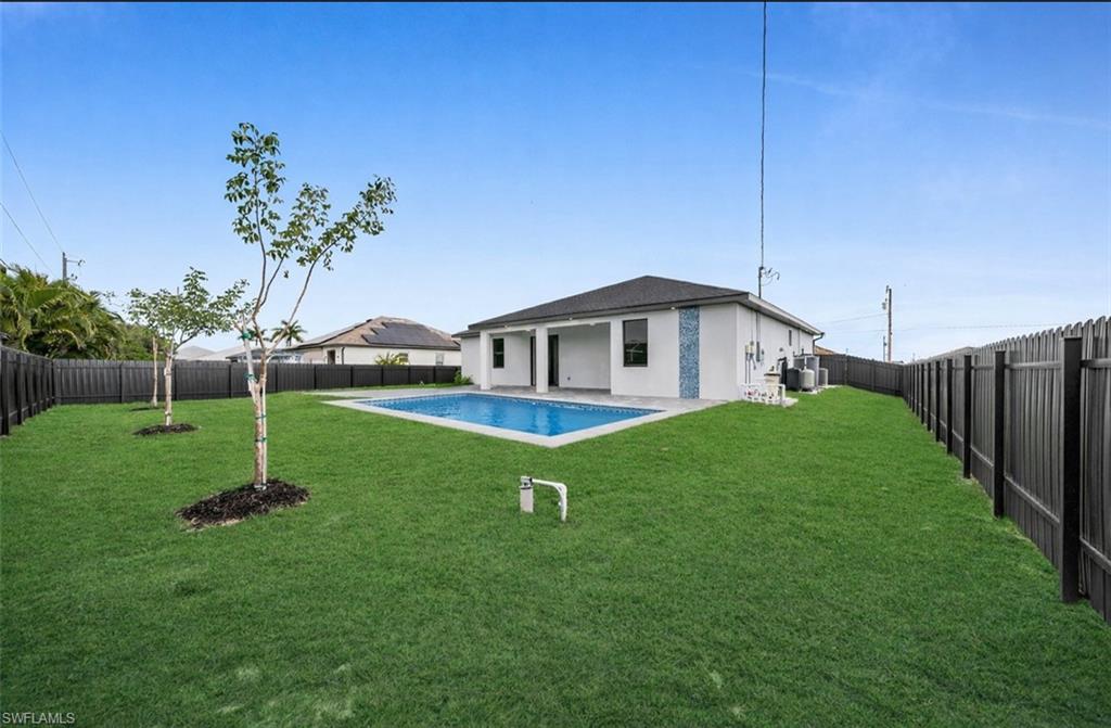 CAPE CORAL - Residential