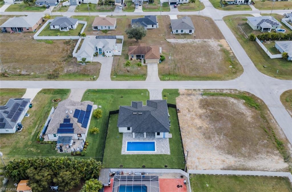 CAPE CORAL - Residential