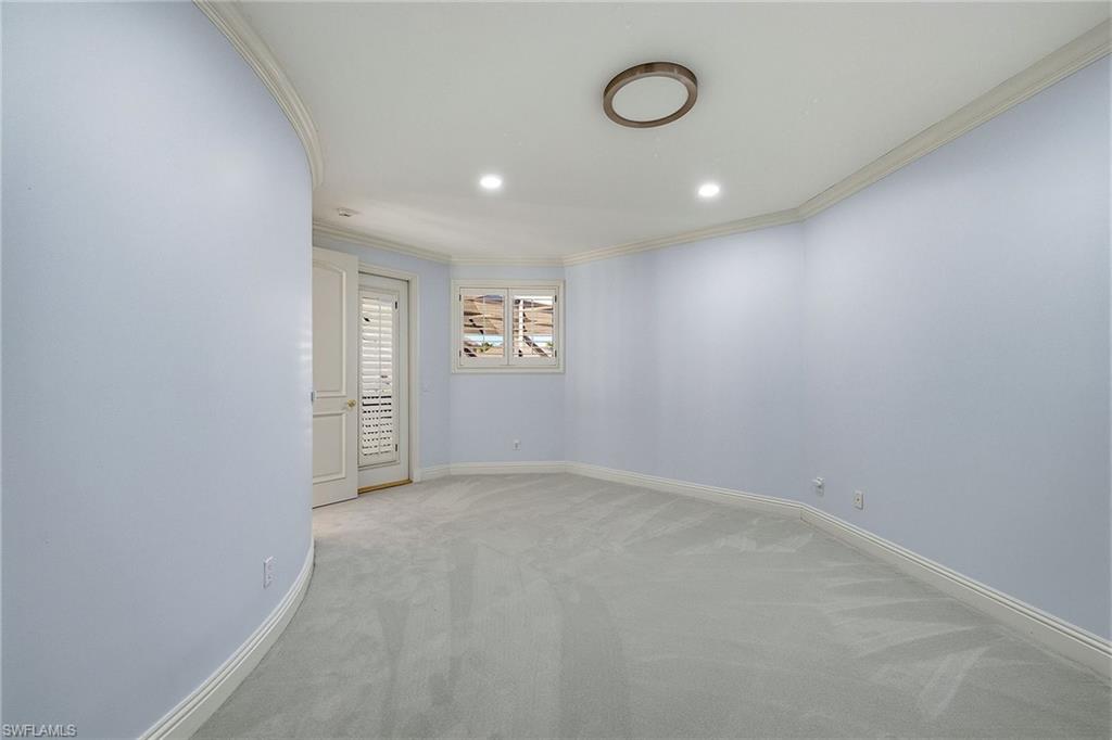 BAY COLONY SHORES - Residential