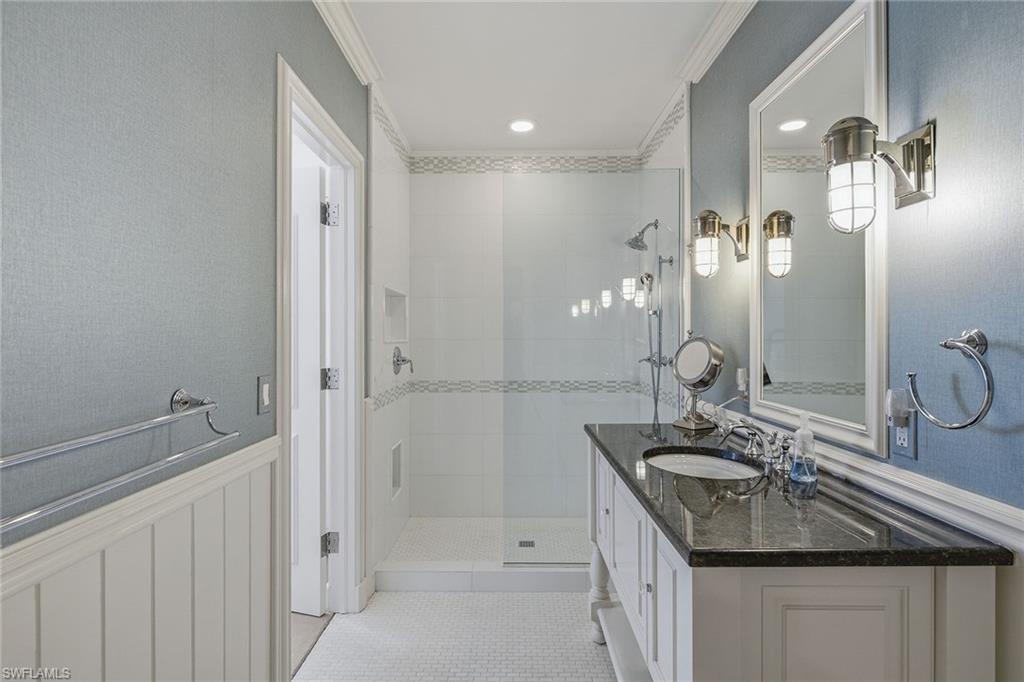 BAY COLONY SHORES - Residential