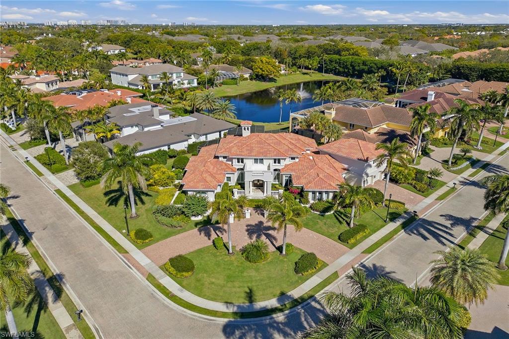 BAY COLONY SHORES - Residential