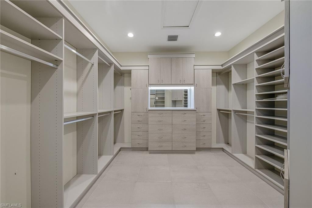 BAY COLONY SHORES - Residential