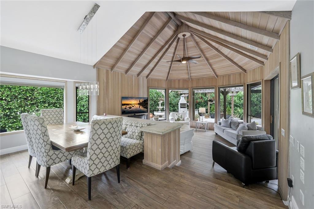 PELICAN BAY WOODS - Residential