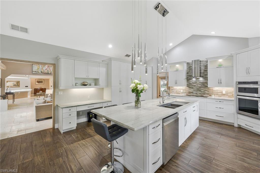 PELICAN BAY WOODS - Residential