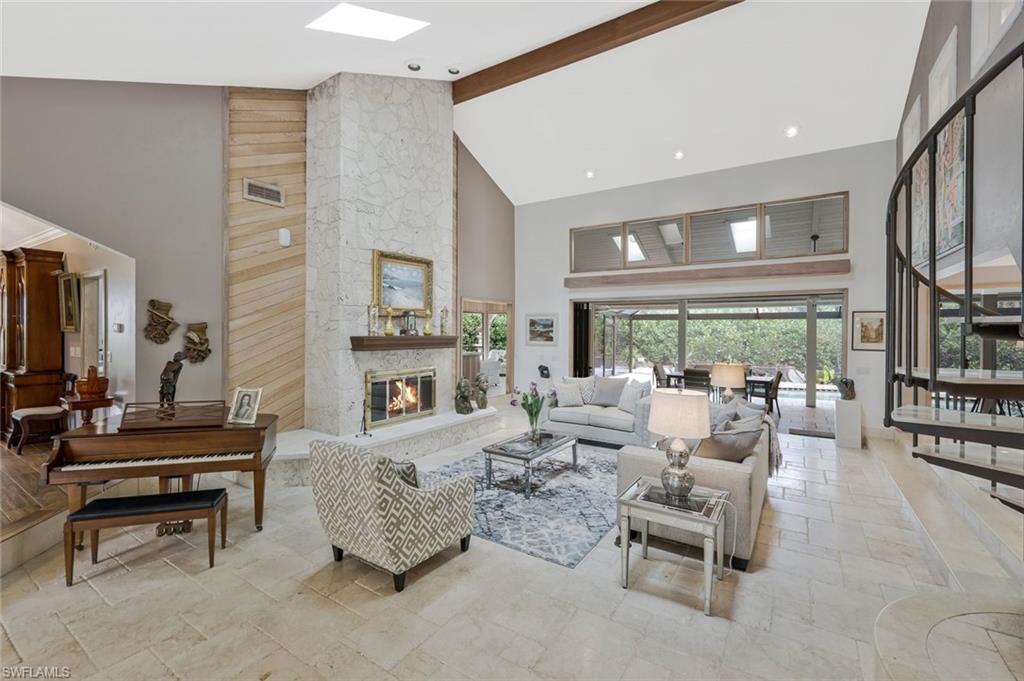 PELICAN BAY WOODS - Residential