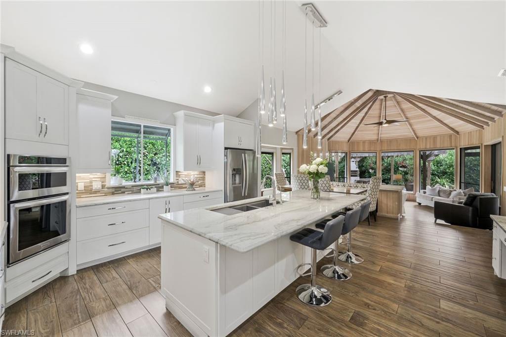 PELICAN BAY WOODS - Residential