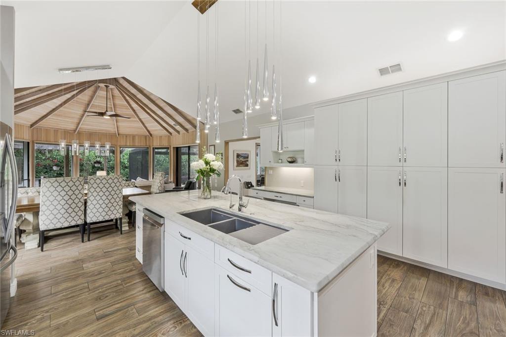 PELICAN BAY WOODS - Residential