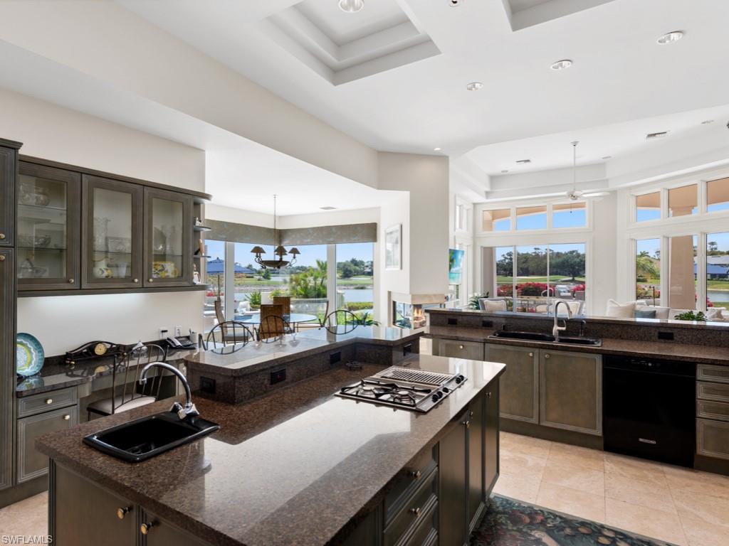 QUAIL WEST - Residential