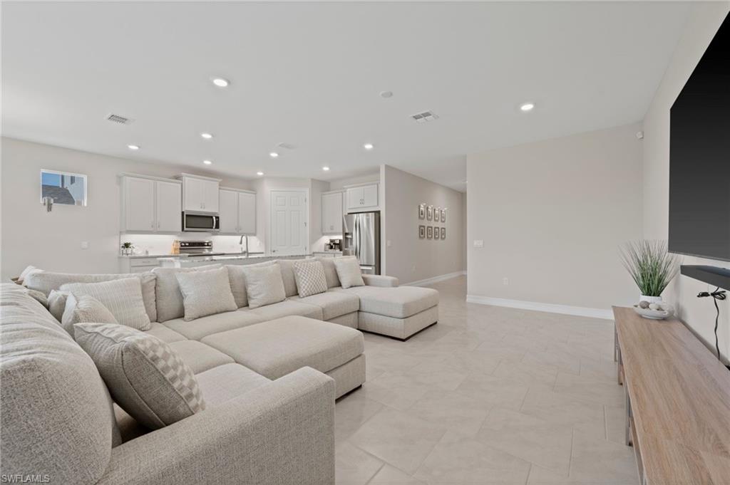 STONEWATER - Residential