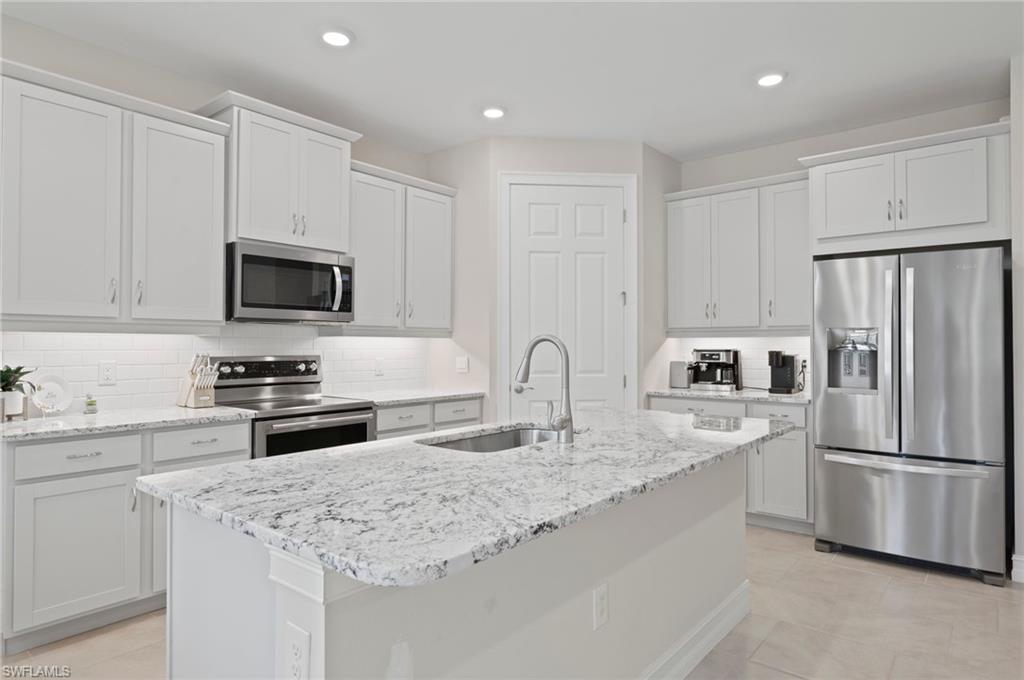 STONEWATER - Residential