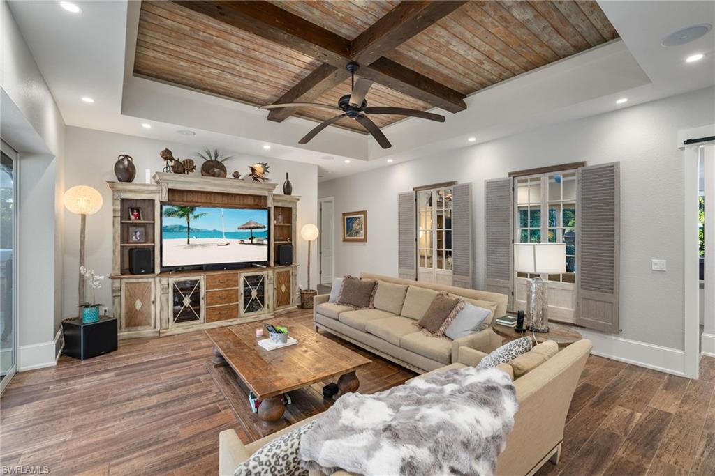 ACREAGE - Residential