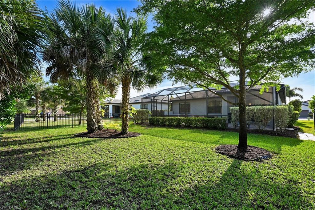 3564 E Hampton CIR