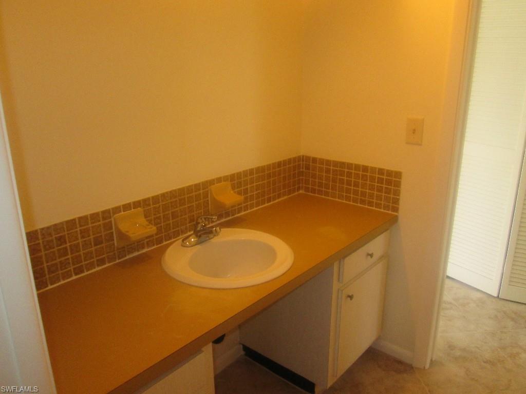 FORT MYERS SHORES - Residential