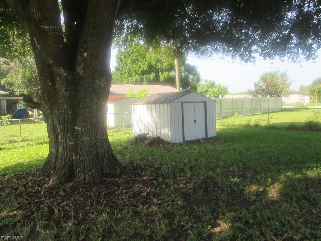 FORT MYERS SHORES - Residential