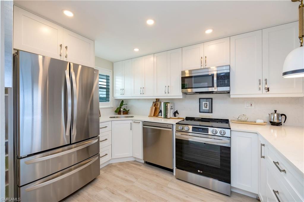 29 High Point CIR E 403