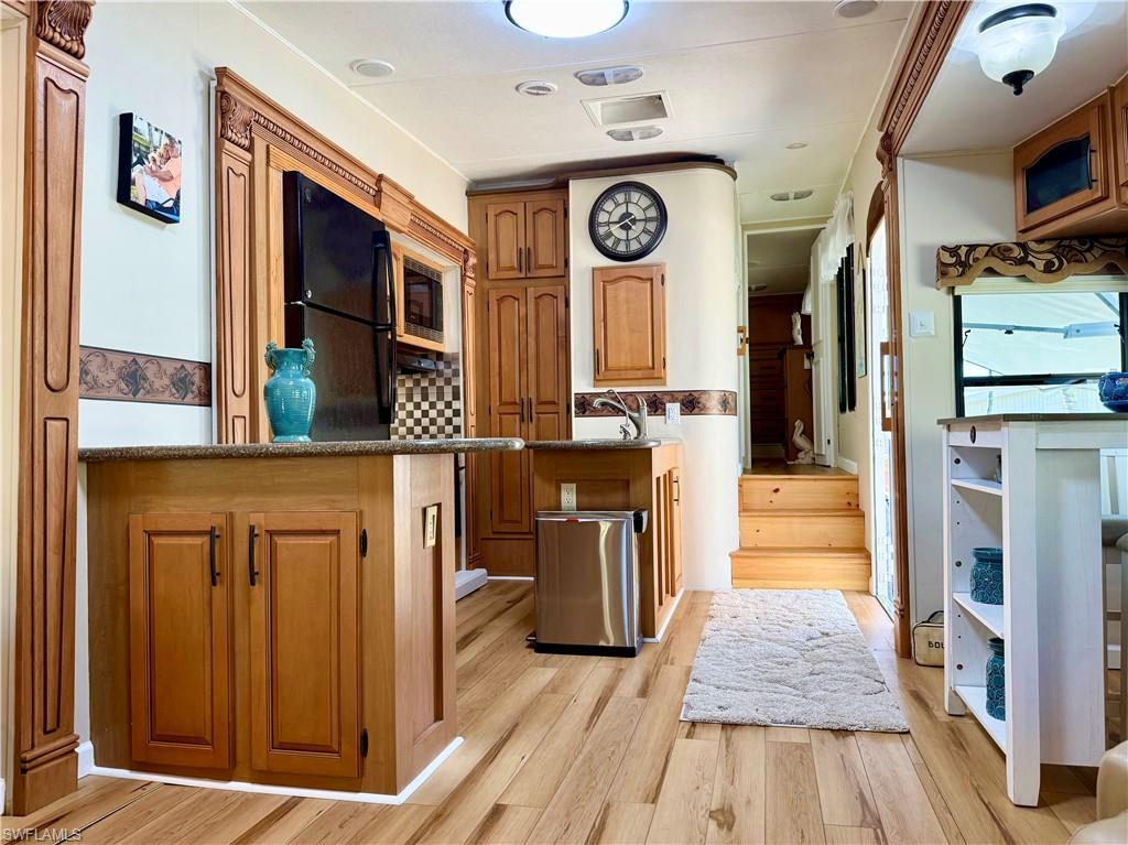 IMPERIAL WILDERNESS - Land