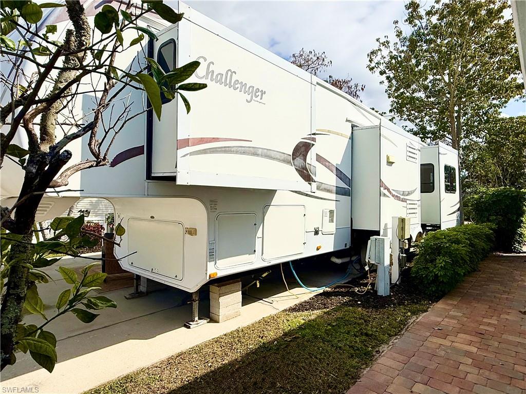 IMPERIAL WILDERNESS - Land