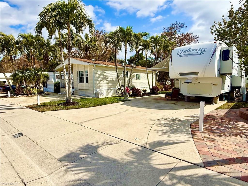 IMPERIAL WILDERNESS - Land