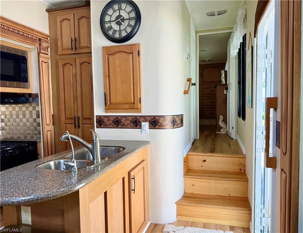 IMPERIAL WILDERNESS - Land