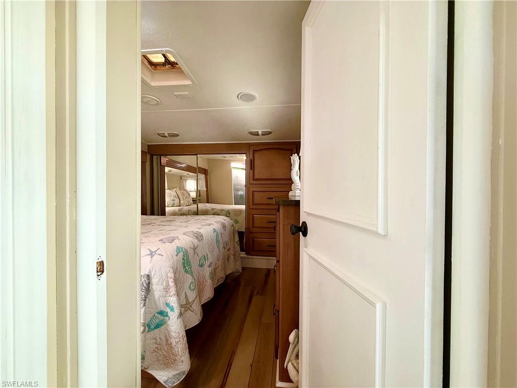 IMPERIAL WILDERNESS - Land