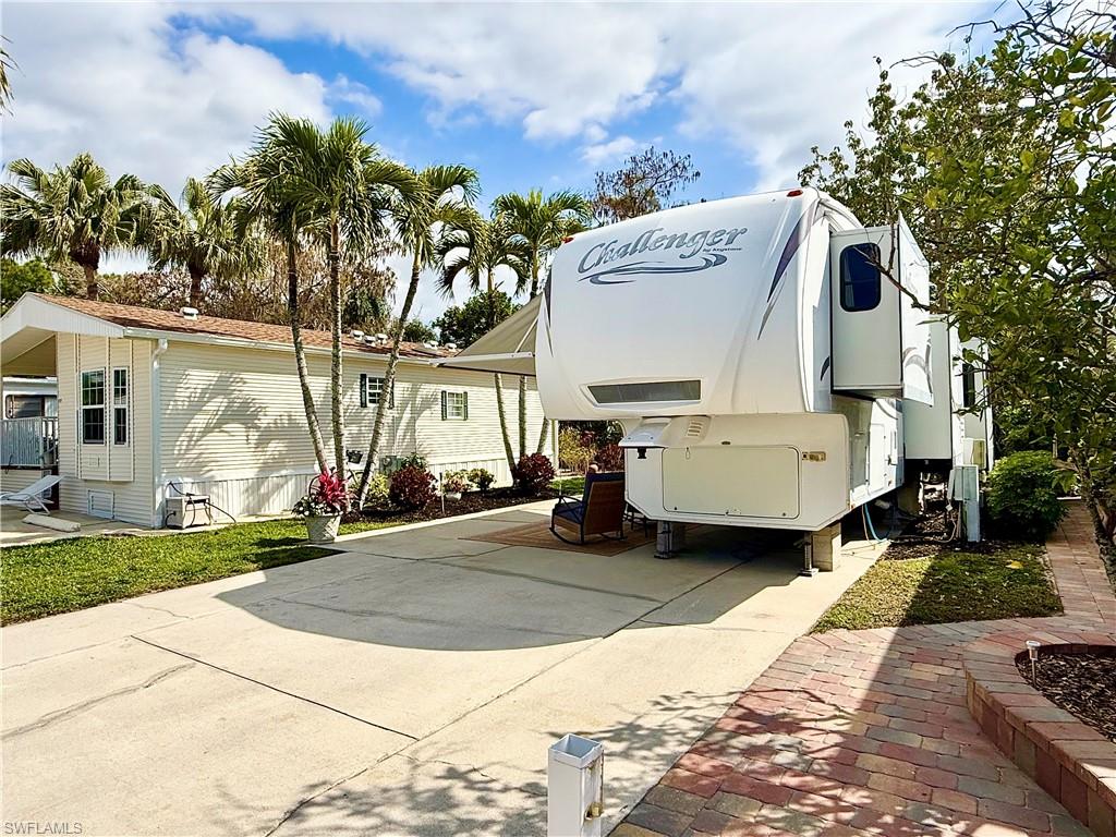 IMPERIAL WILDERNESS - Land