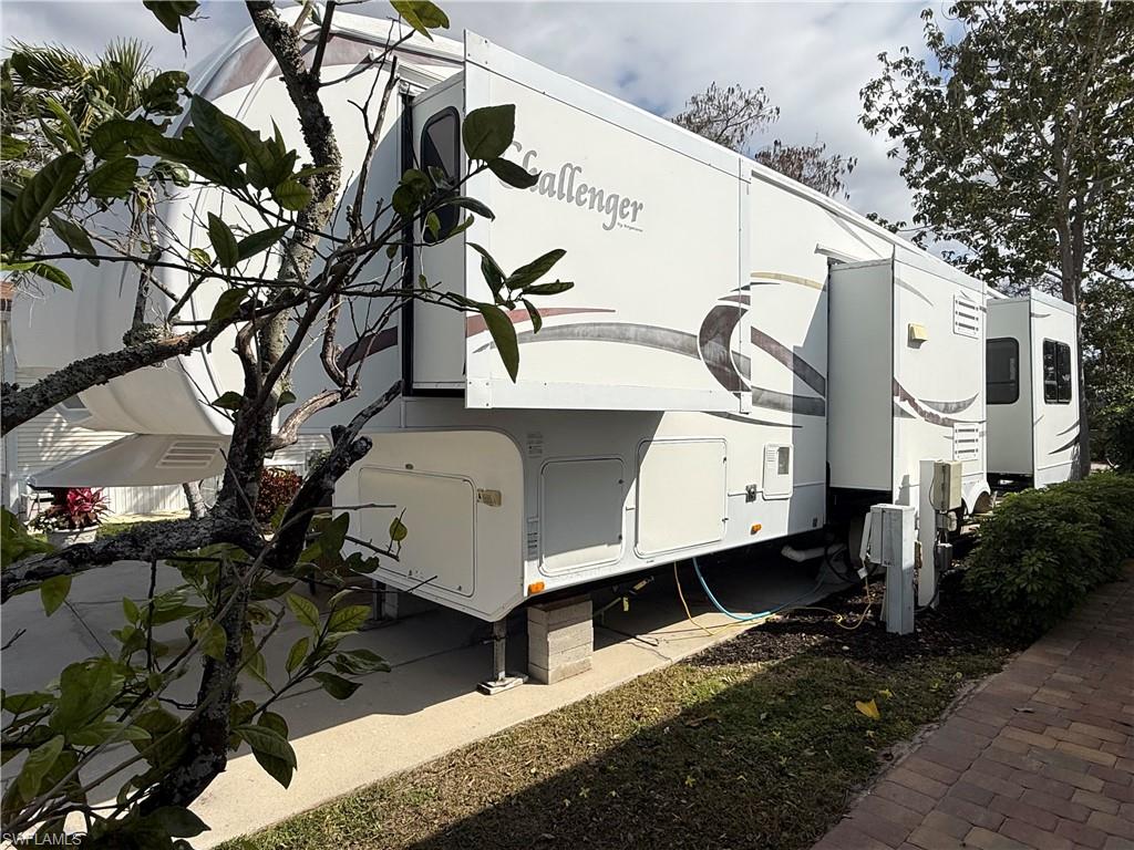 IMPERIAL WILDERNESS - Land