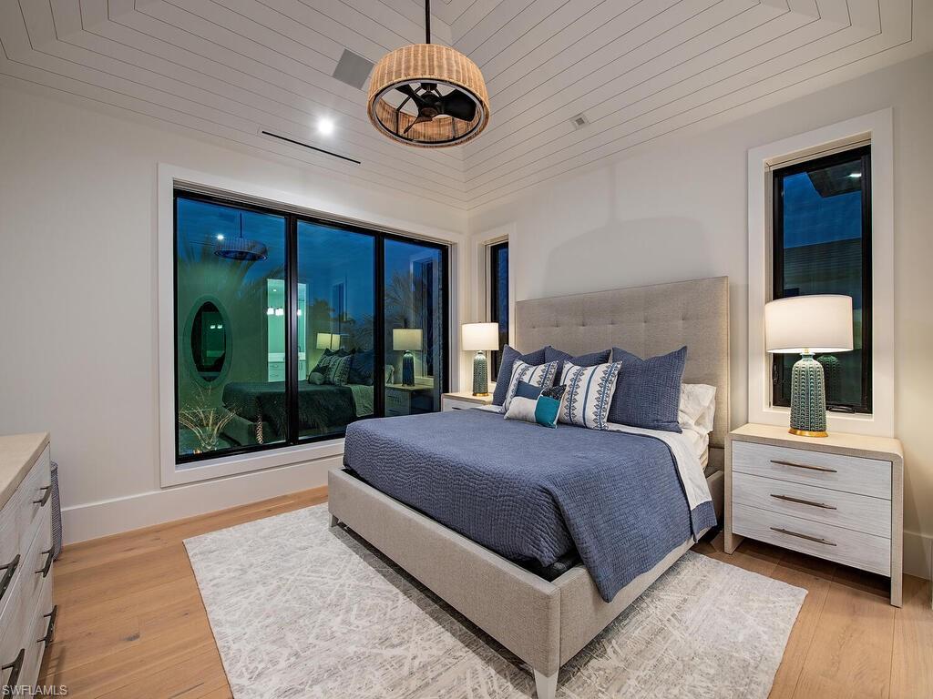 AQUALANE SHORES - Residential