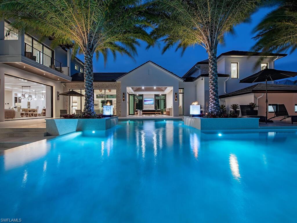 AQUALANE SHORES - Residential