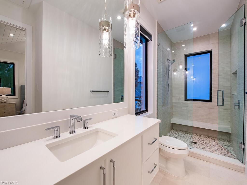 AQUALANE SHORES - Residential