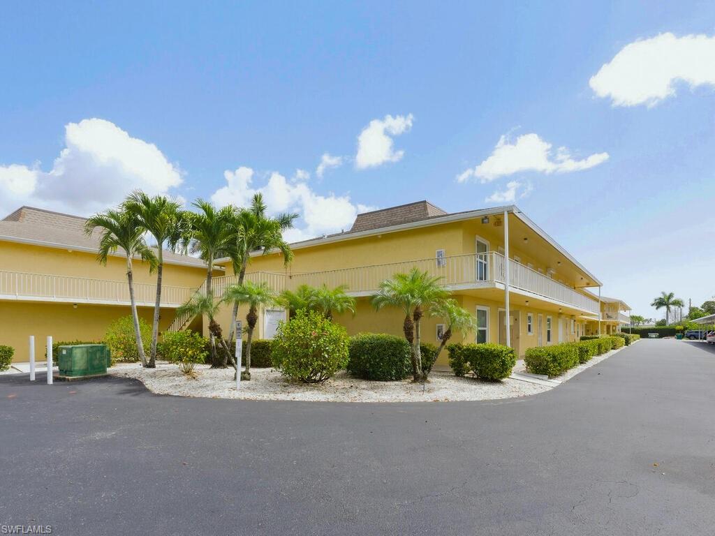 RIVIERA GOLF ESTATES - Residential