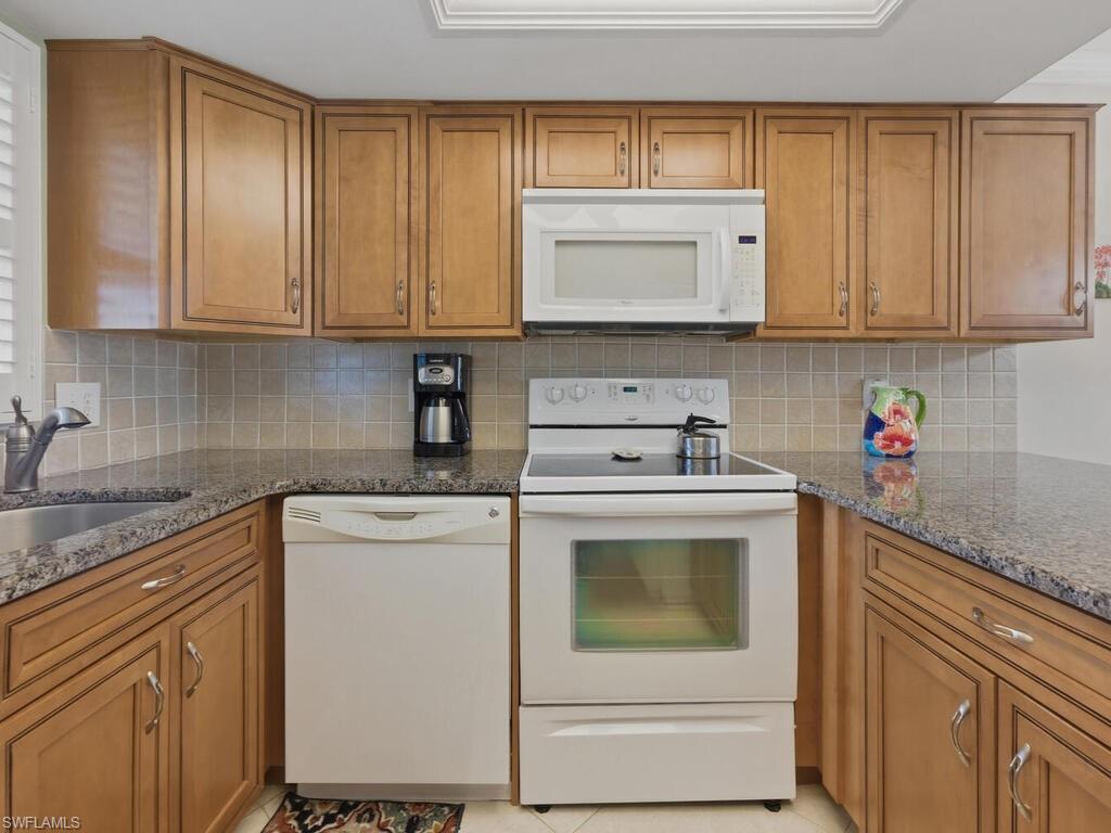 RIVIERA GOLF ESTATES - Residential