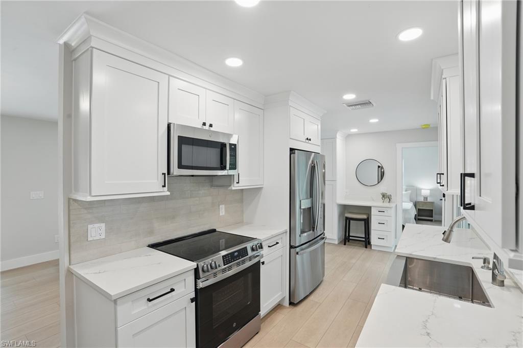 LOGAN WOODS - Residential