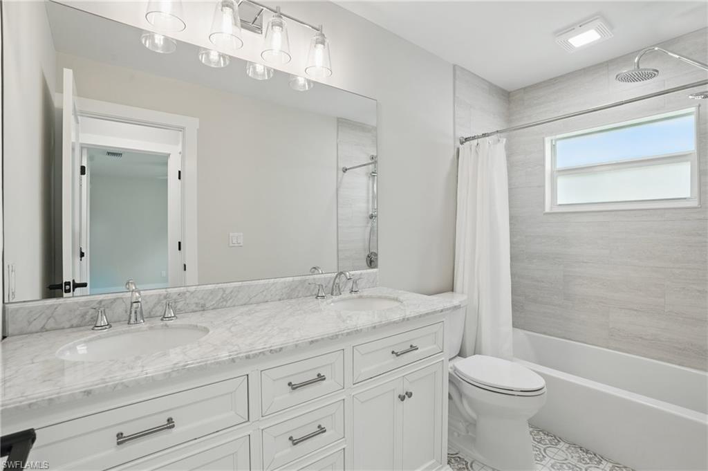 LOGAN WOODS - Residential