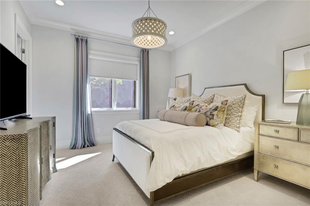 QUAIL WEST - Residential