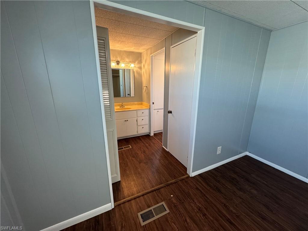 RIVIERA COLONY - Residential